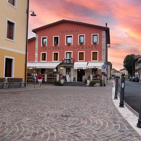 Trattoria Speranza ホテル