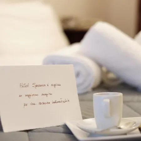 Trattoria Speranza ホテル 2*